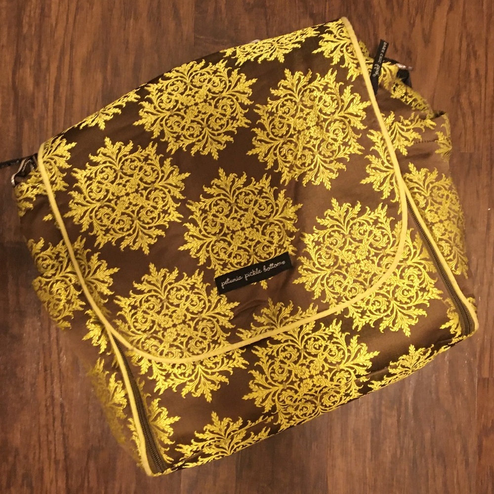 Petunia pickle bottom baby bag